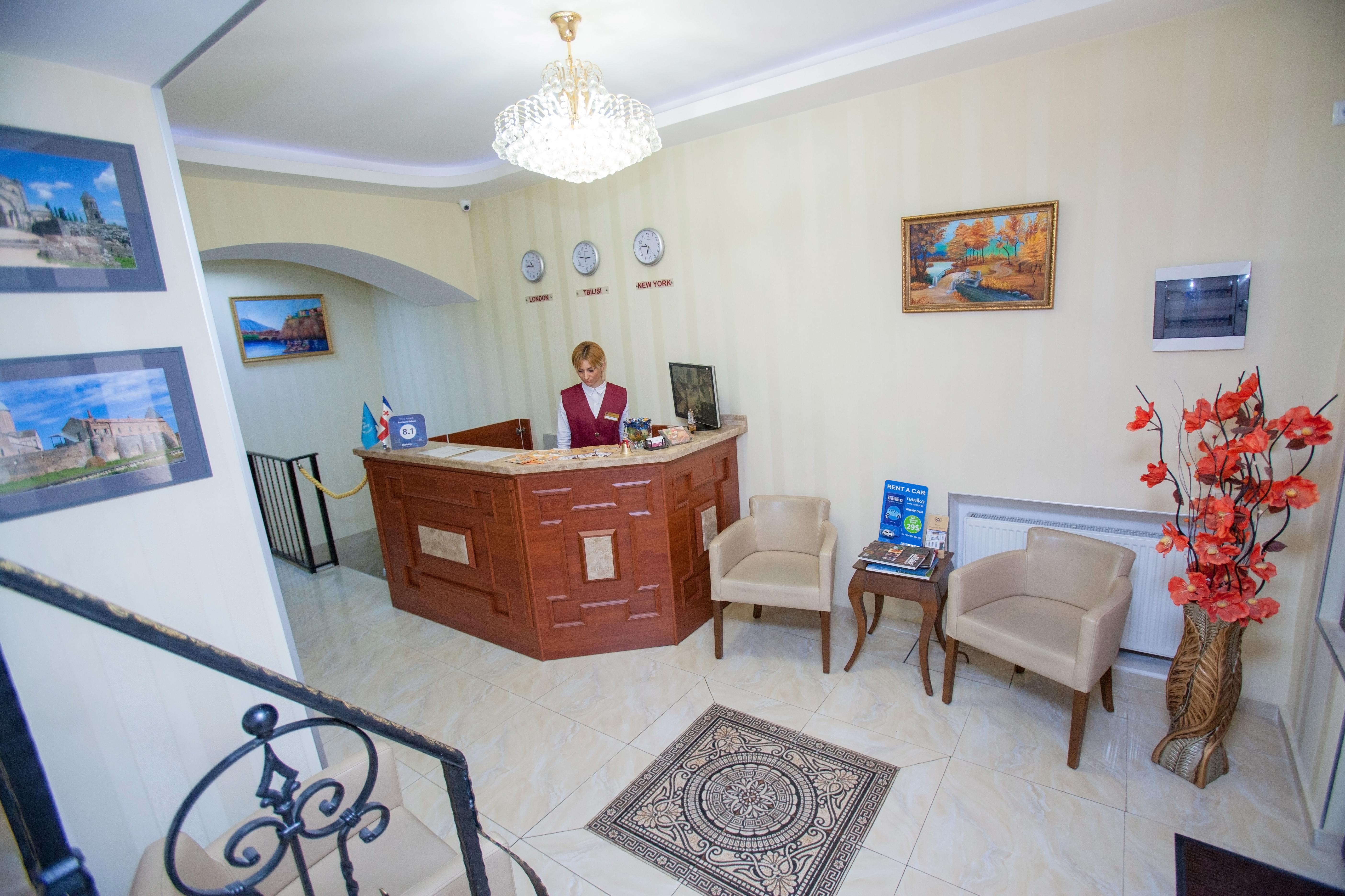 Rustaveli Palace Tbilisi Luaran gambar